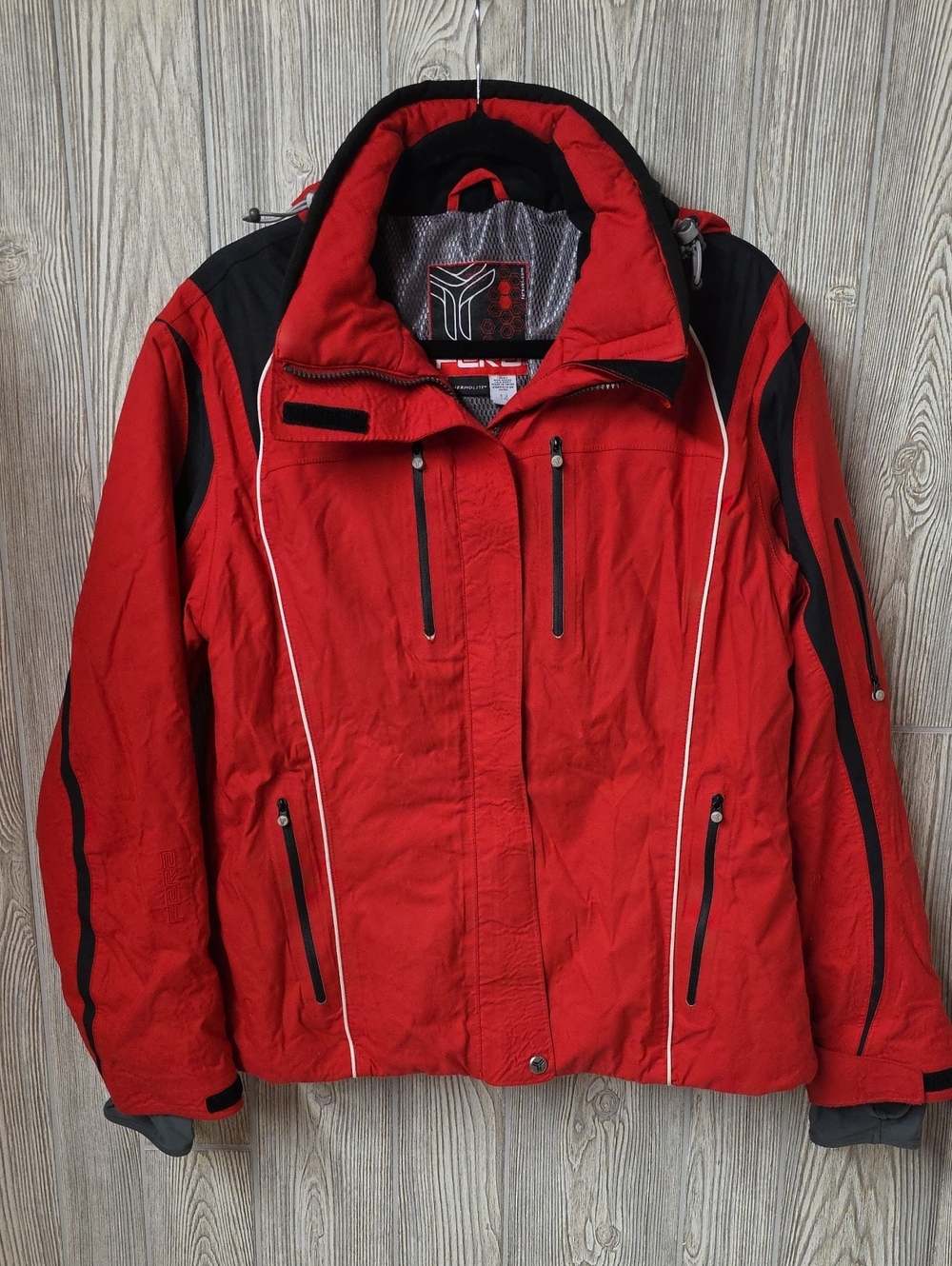 Vintage Red and Black Fera Alpine Thermolite Ski Jacket Womens Size 14